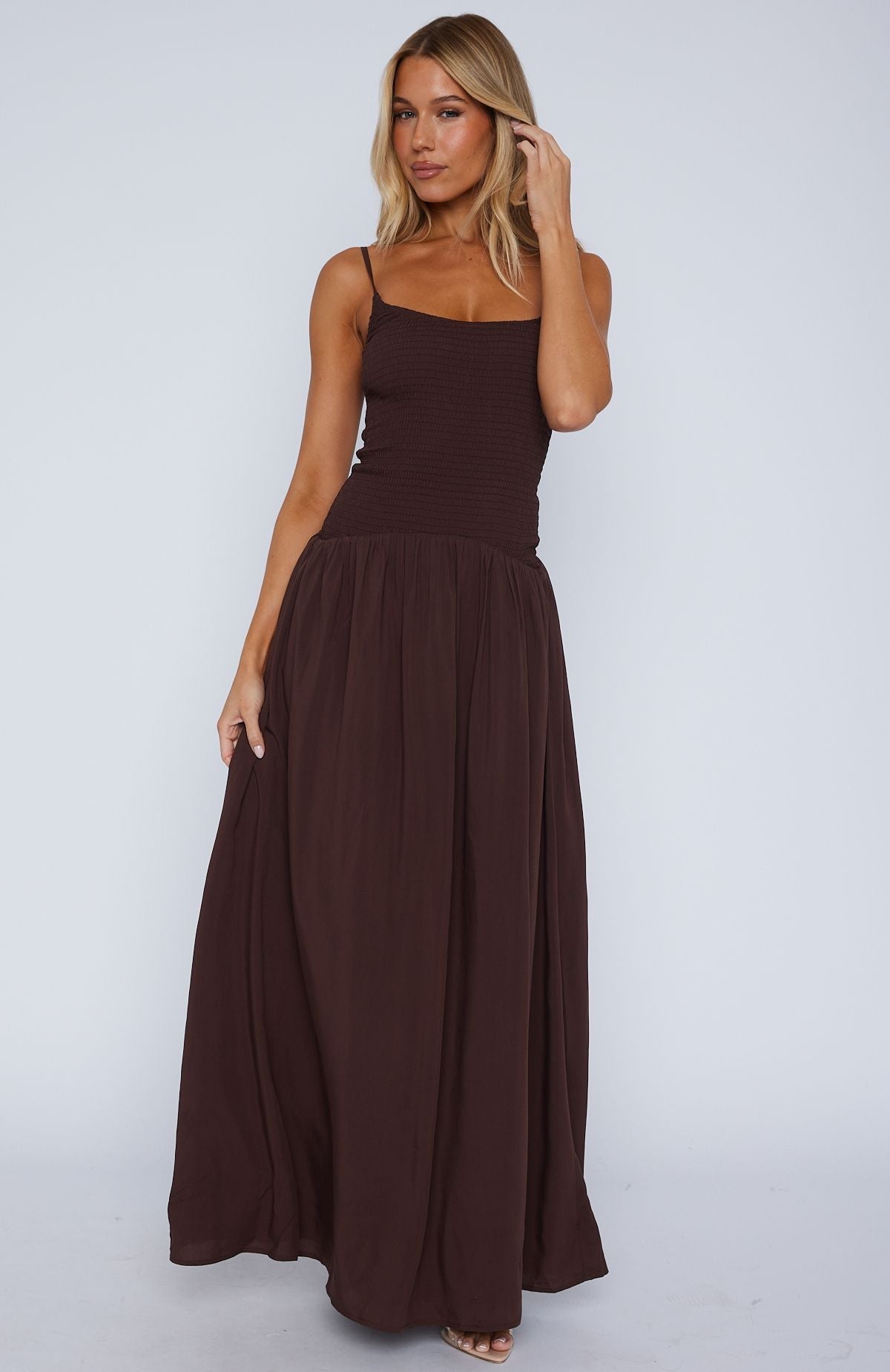 too many questions maxi dress chocolate